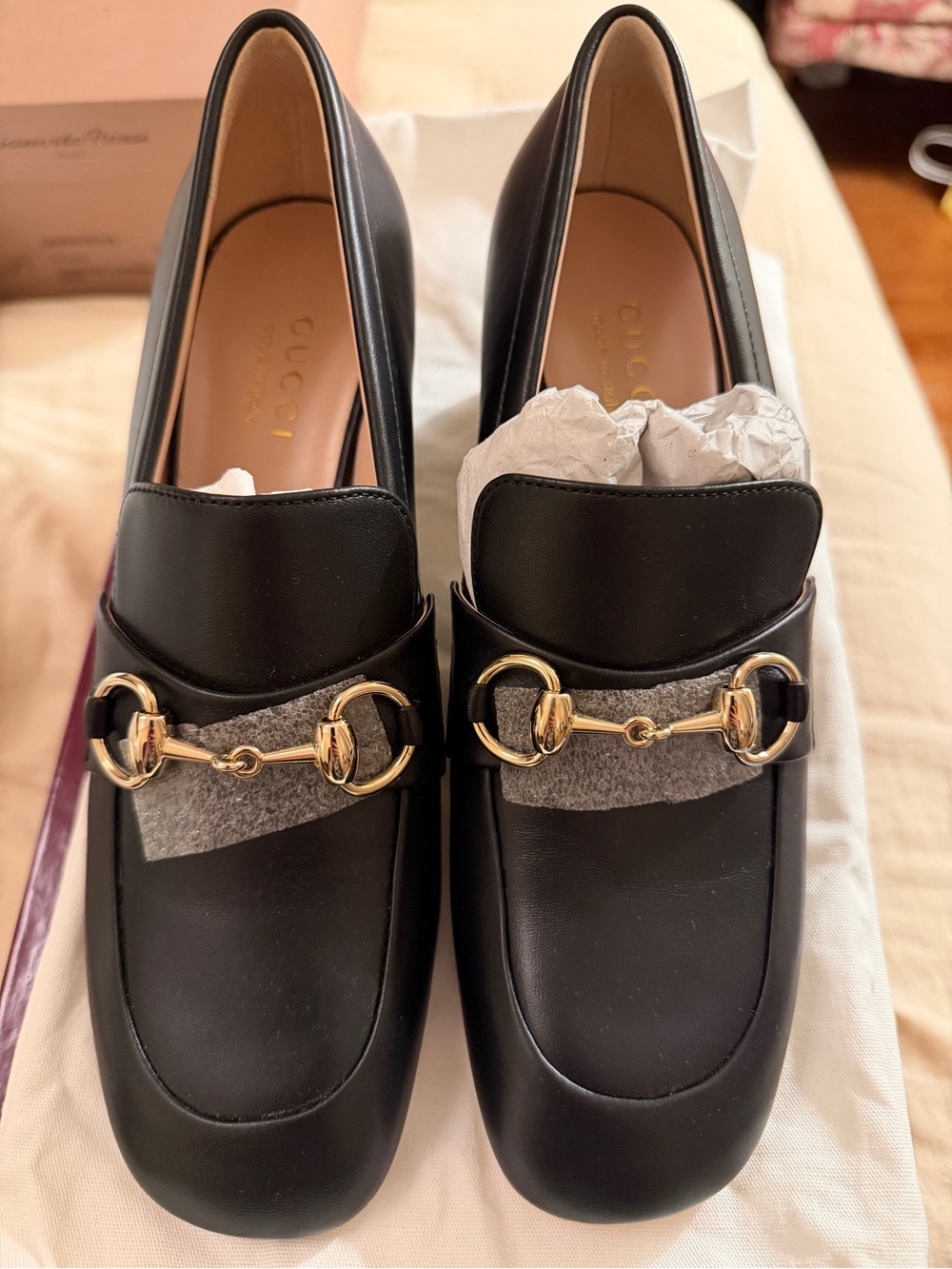 Gucci Black Leather Horsebit Classic Loafers with Gold Hardware